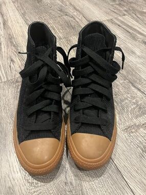Black High-Top Women's Sneakers with Gum Sole